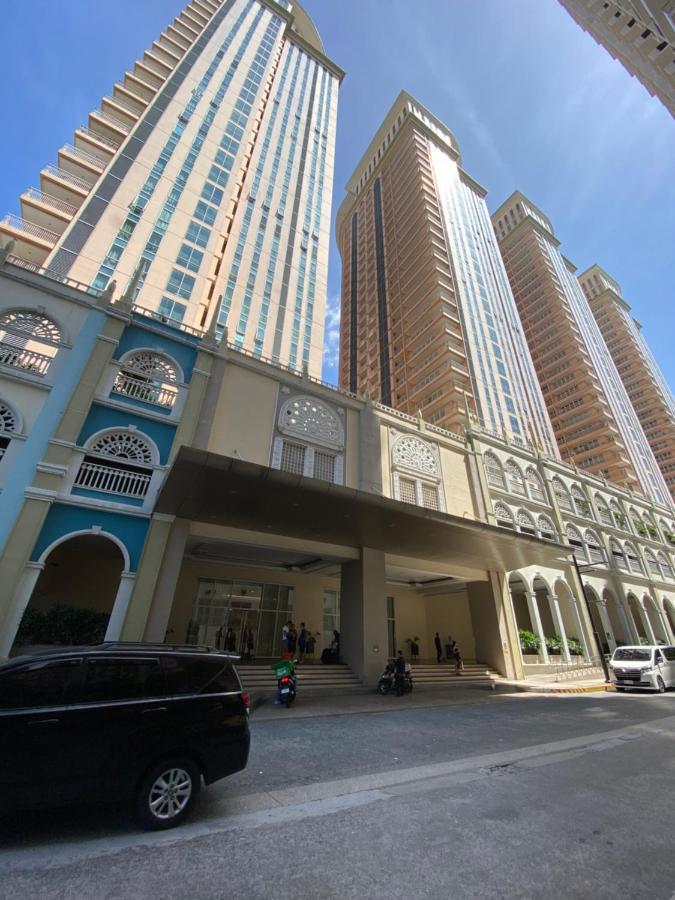 Spacious Condo In Venice Luxury Residences Taguig Luaran gambar