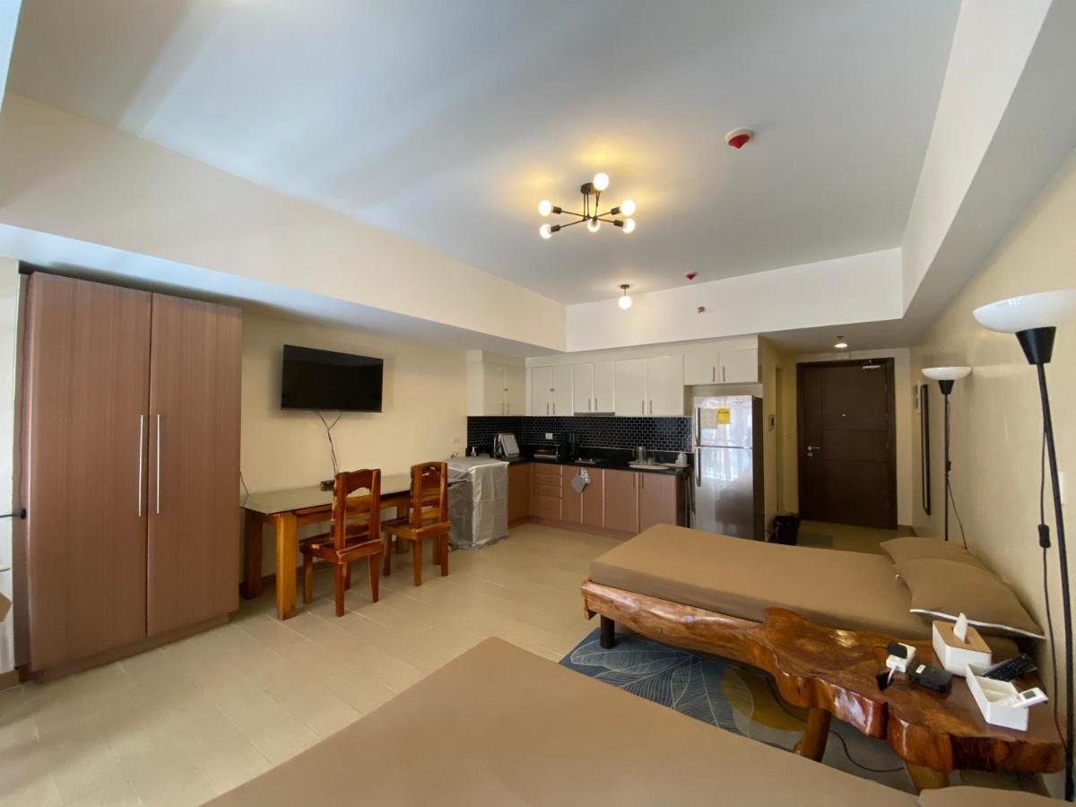 Spacious Condo In Venice Luxury Residences Taguig Luaran gambar