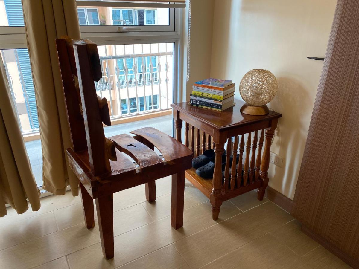 Spacious Condo In Venice Luxury Residences Taguig Luaran gambar